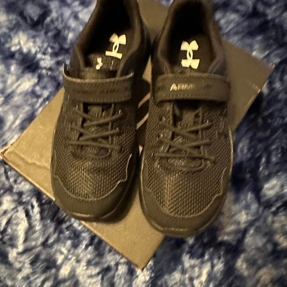 Under-armour kids Black shoes